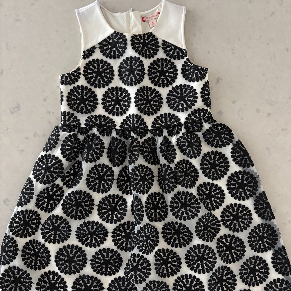 Girl's dress